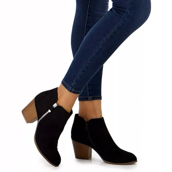 Style & Co Masrinaaf Women's Black Microsuede Ankle Booties - Picture 1 of 11